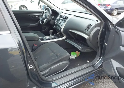 2015 Nissan Altima 2.5 S from USA, damaged, VIN 1N4AL3AP3FC201378